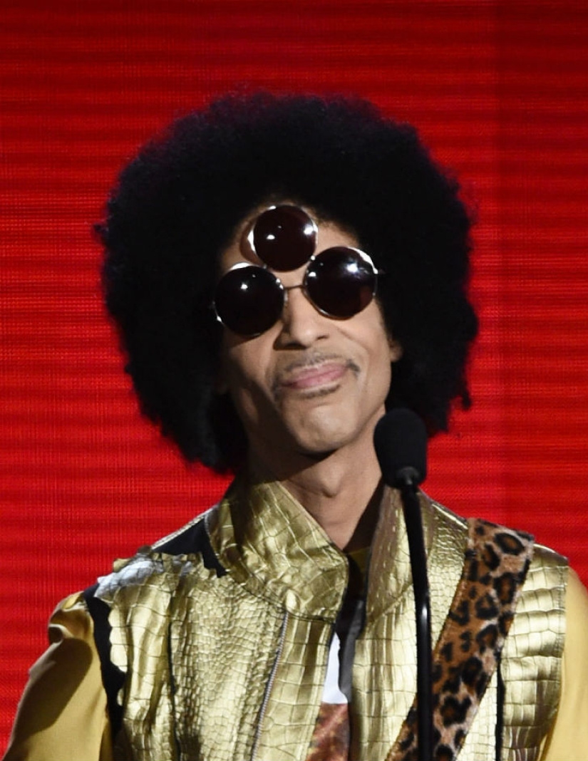 El cantante Prince falleció a los 57 años