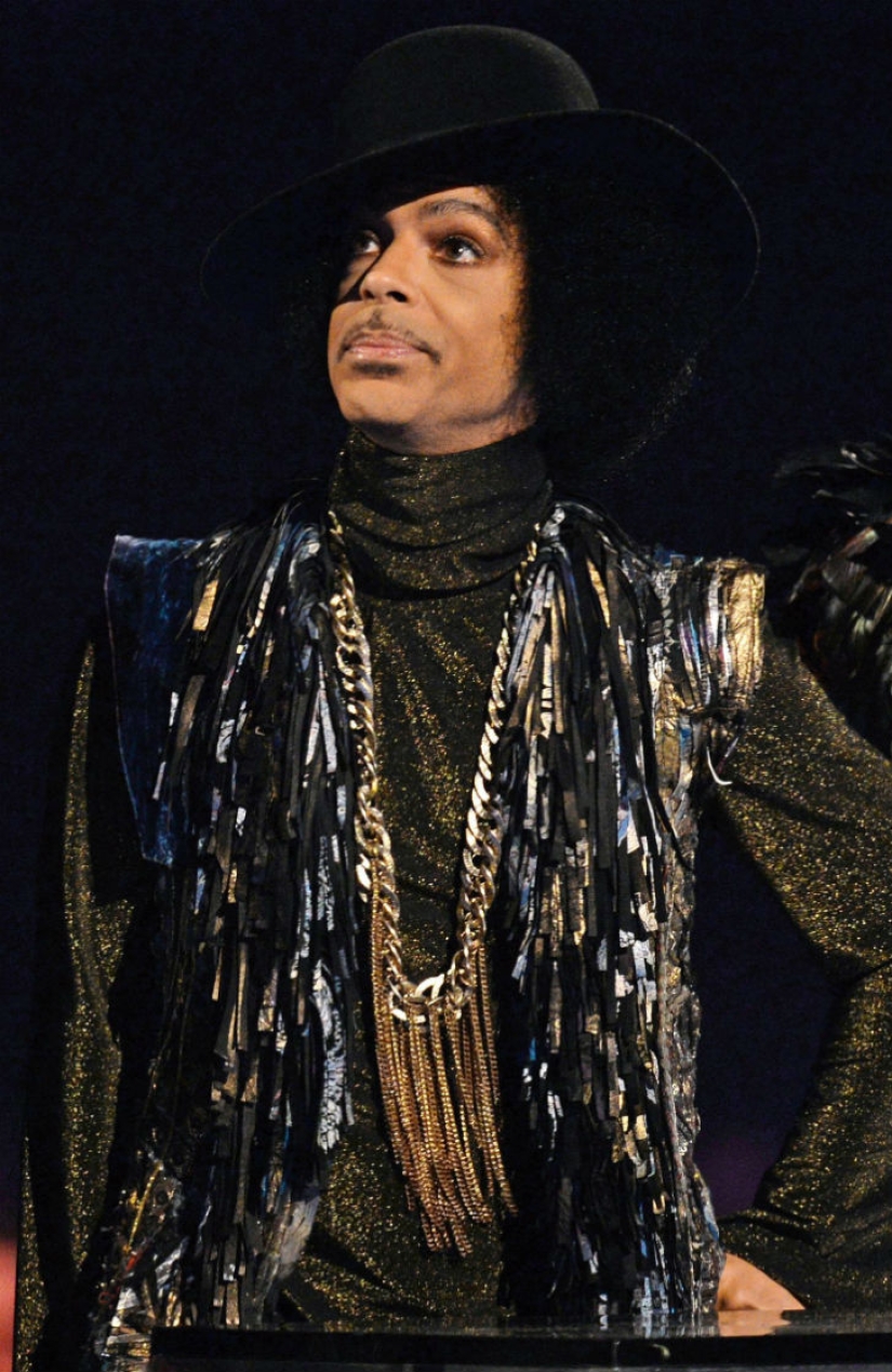 El cantante Prince falleció a los 57 años