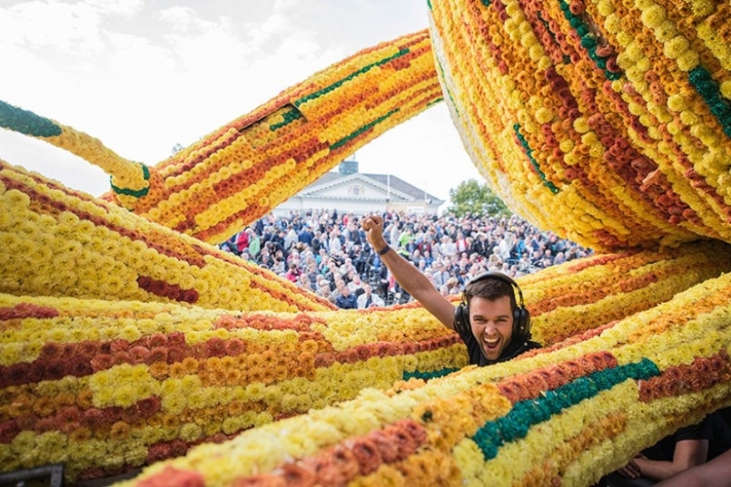El desfile de flores más grande del mundo en Holanda dedicado a Van Gogh