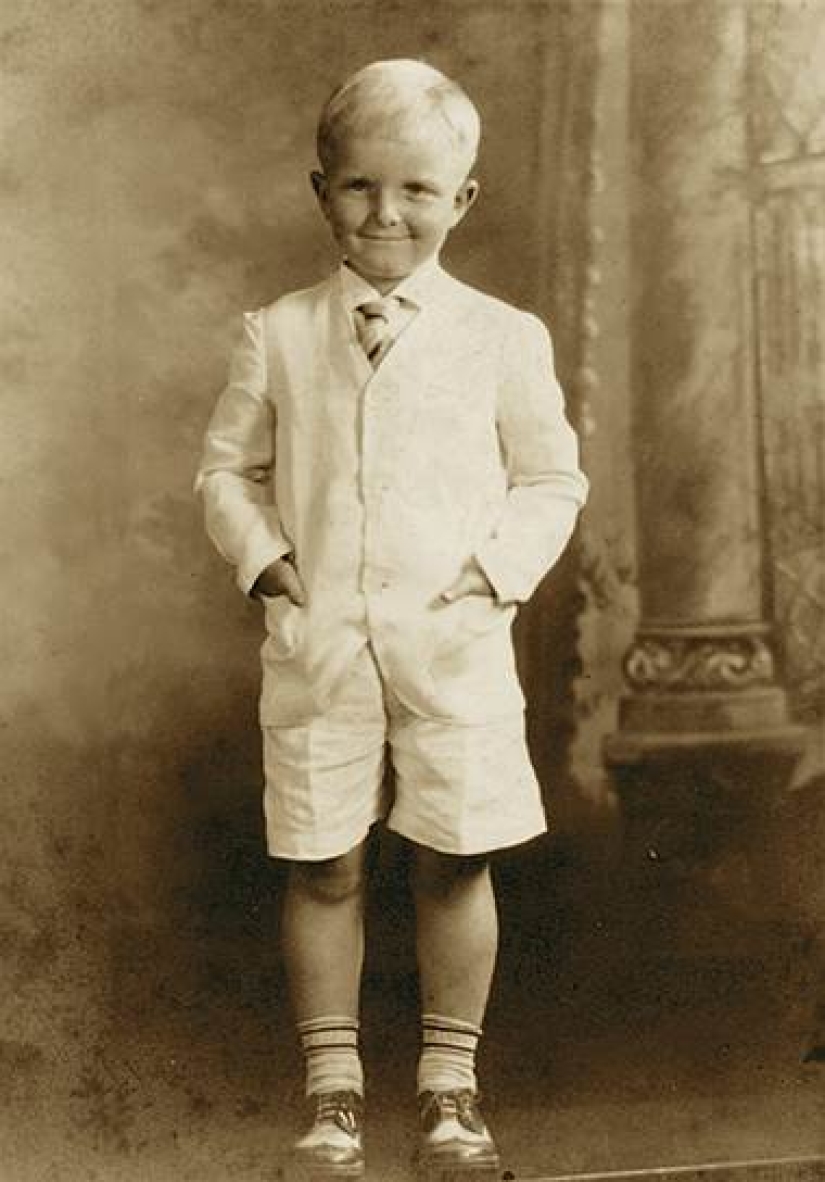 "El enano genio" Truman Capote: un favorito de mujeres y hombres, que no justificaba la confianza
