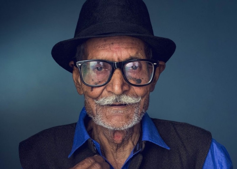El estilo y la moda hacen maravillas: el nieto convirtió a su abuelo granjero de 96 años en un verdadero dandi