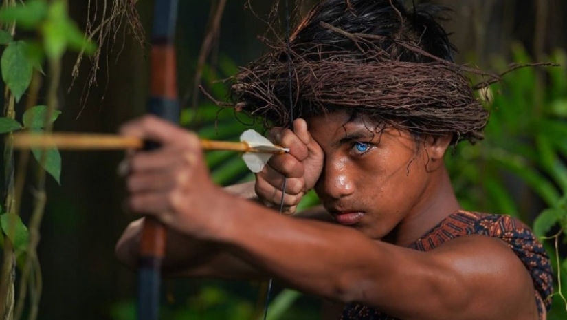 El fenómeno de la tribu de ojos azules de la isla Butung