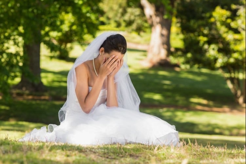 El fotógrafo de bodas dijo que tres fotogramas hablan de un divorcio inminente