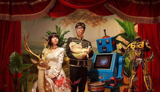 El increíble mundo de cuento de hadas del estudio fotográfico móvil Maleonna El increíble mundo de cuento de hadas del estudio fotográfico móvil Maleonna