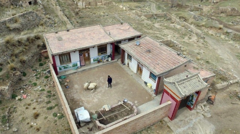 El último mohicano: un chino vive solo en un pueblo desierto desde hace 10 años