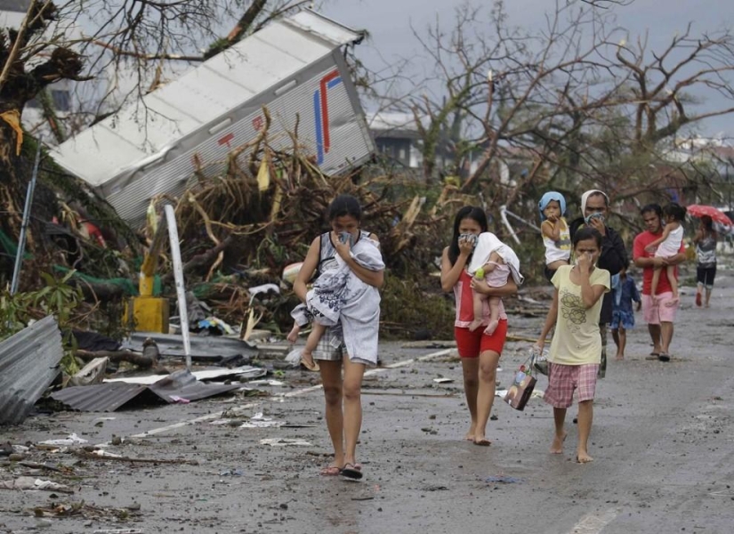 El tifón Haiyan se cobró la vida de más de 10 mil personas