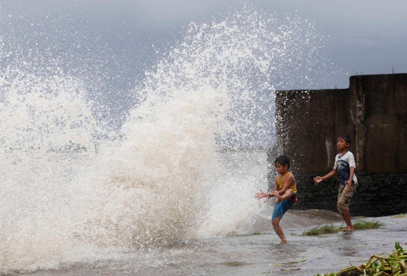 El tifón Haiyan se cobró la vida de más de 10 mil personas