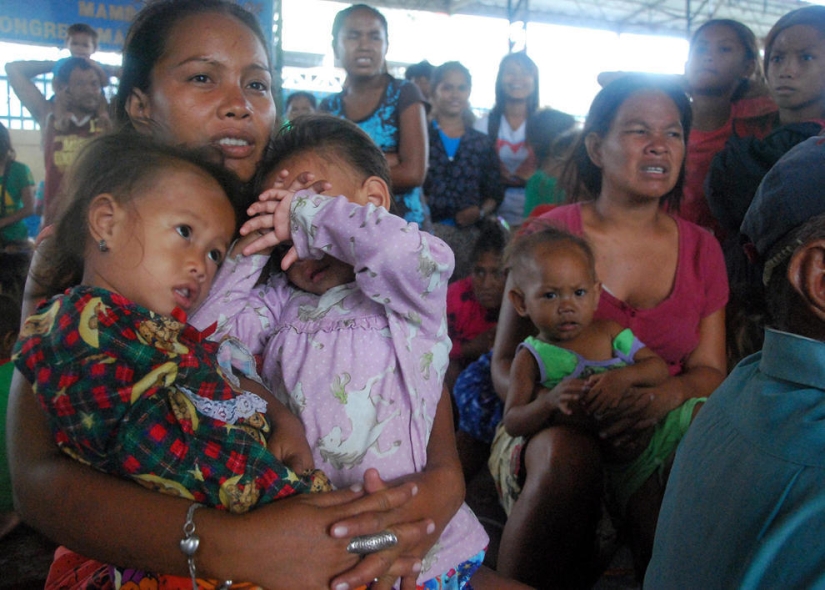El tifón Haiyan se cobró la vida de más de 10 mil personas