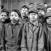 El trabajo infantil en los Estados Unidos del siglo XX: fotografías de niños en minas de carbón y zinc