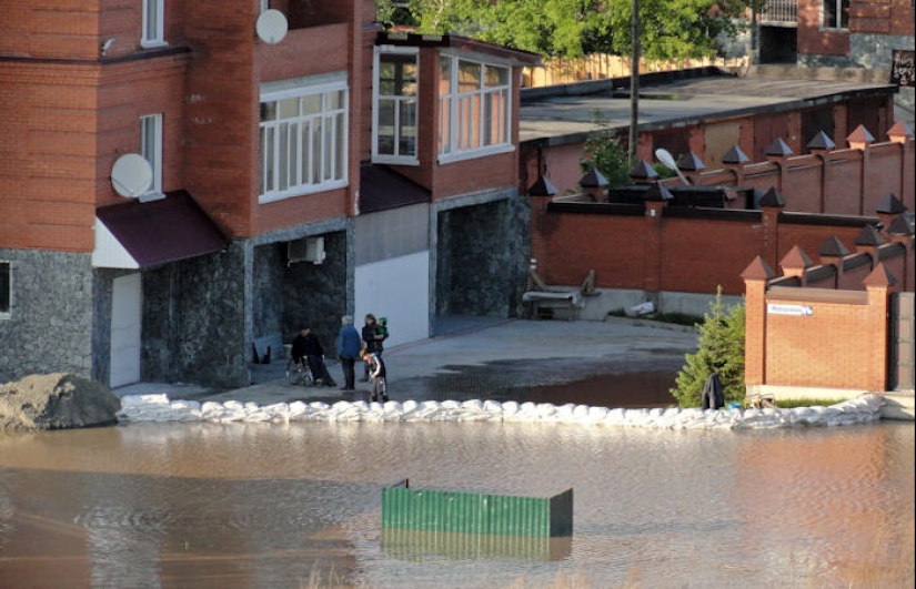 El verano en Altai comenzó con una terrible inundación