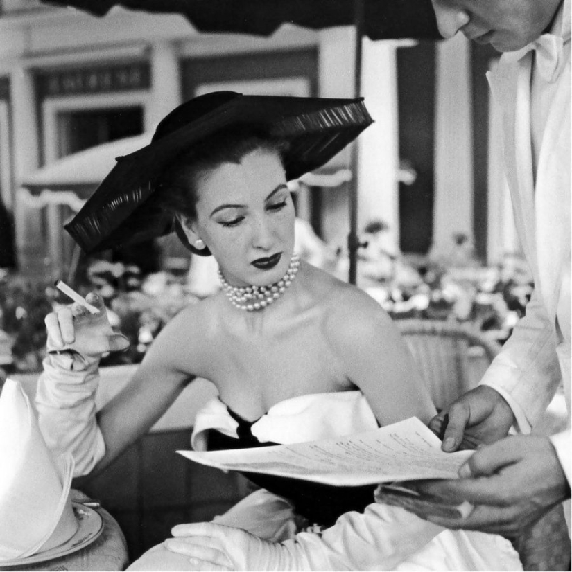 Elegancia clásica de Dior: exquisitos modelos de las décadas de 1940 y 1960 en las calles de París