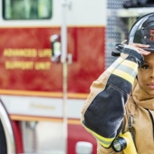 En Canadá, mujeres bomberos incendiaron un parque nacional