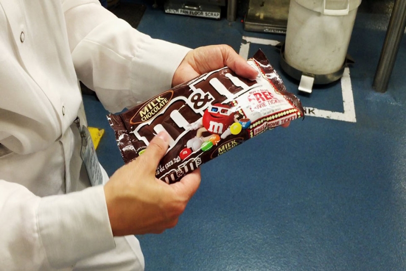 En la fábrica de M&M: cómo producir dulces que se derriten en la boca, no en las manos