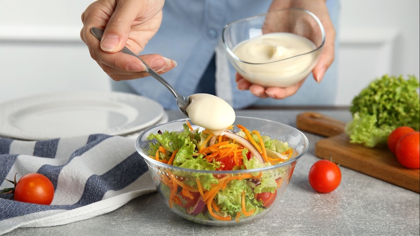 Ensaladas de salud y mayonesa: que pasa si comes en exceso