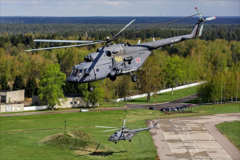 Ensayo general para el Desfile de la Victoria y Moscú desde un helicóptero