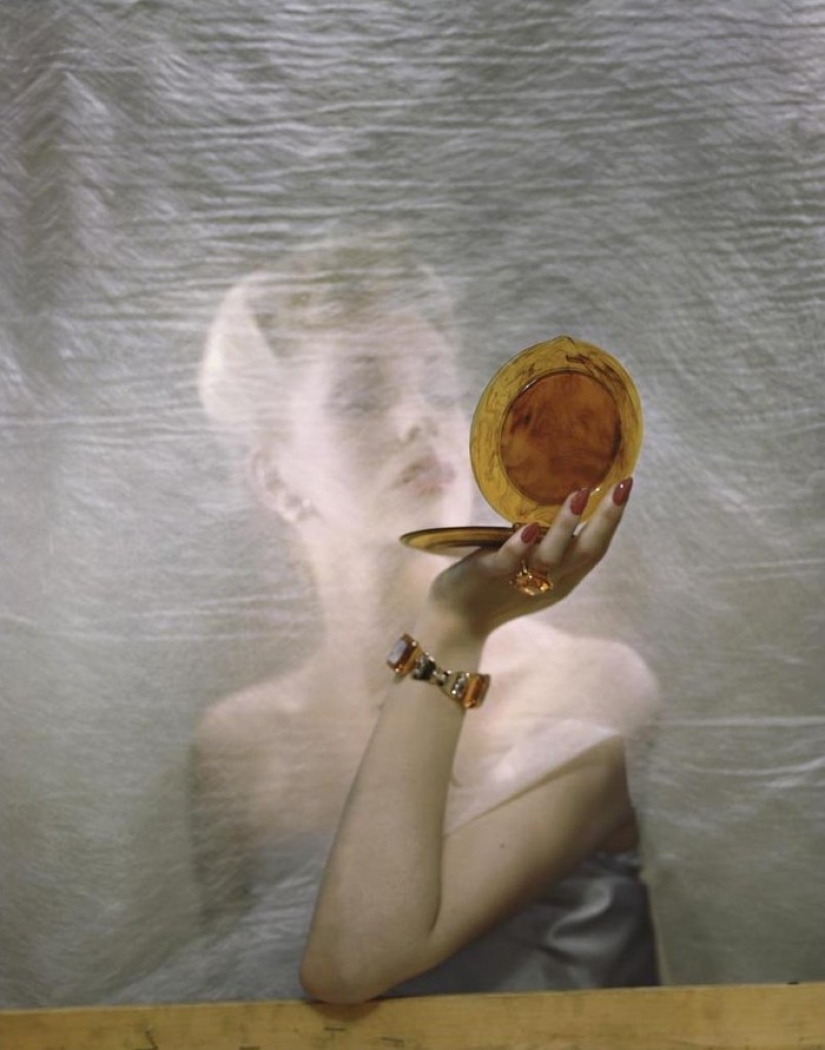 Erwin Blumenfeld — photographer of beautiful women