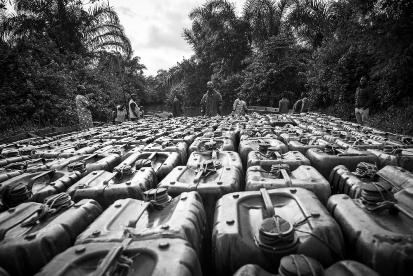 Es solo una bomba, o cómo funciona la mafia petrolera de Benin