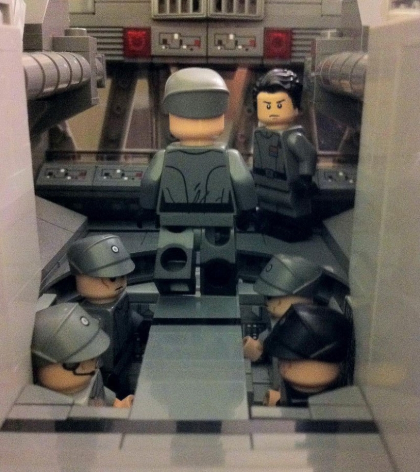 Este hombre construyó una nave espacial de Star Wars con Lego