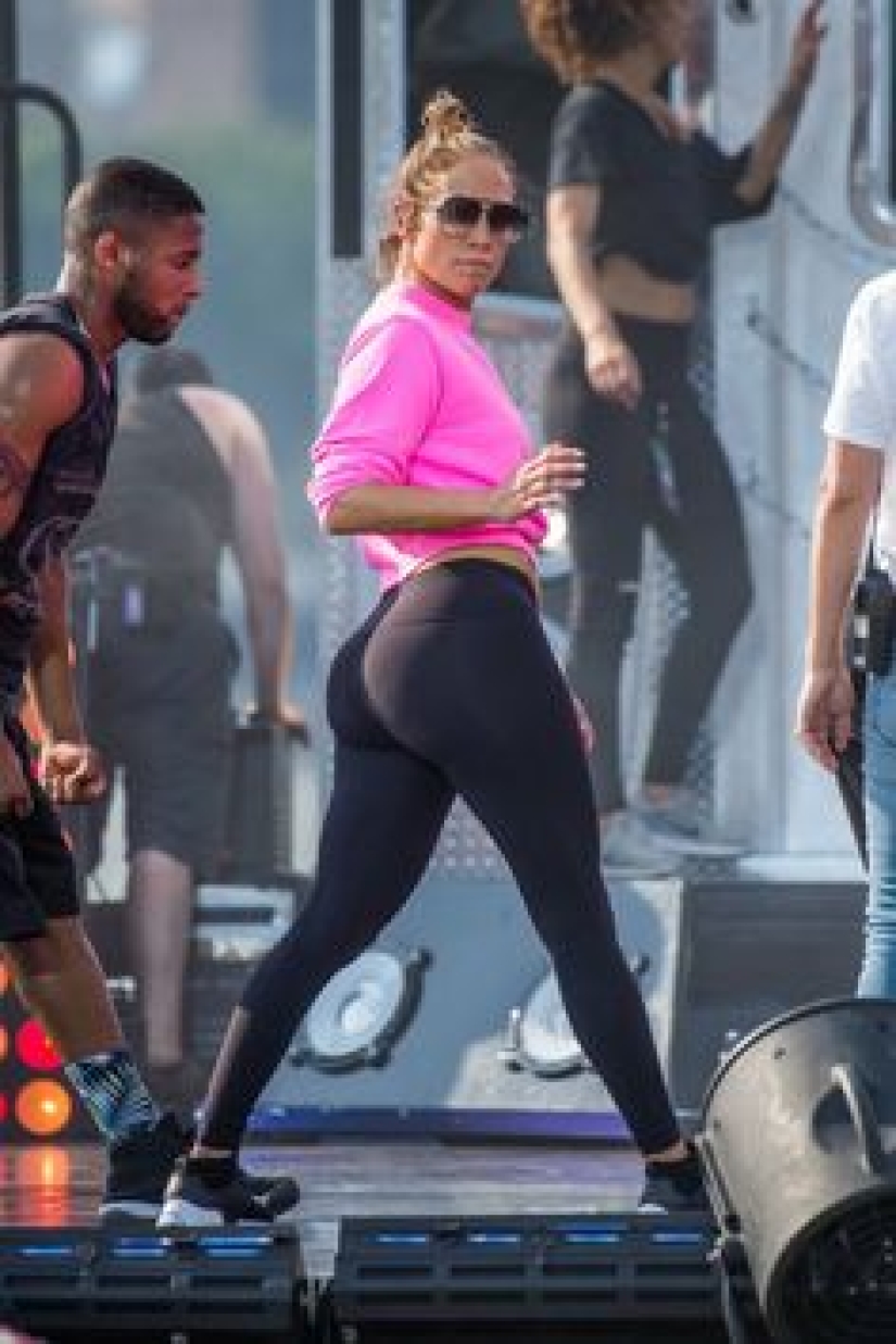 Este video definitivamente te hará pasar al deporte: cómo Jennifer Lopez mantiene su figura