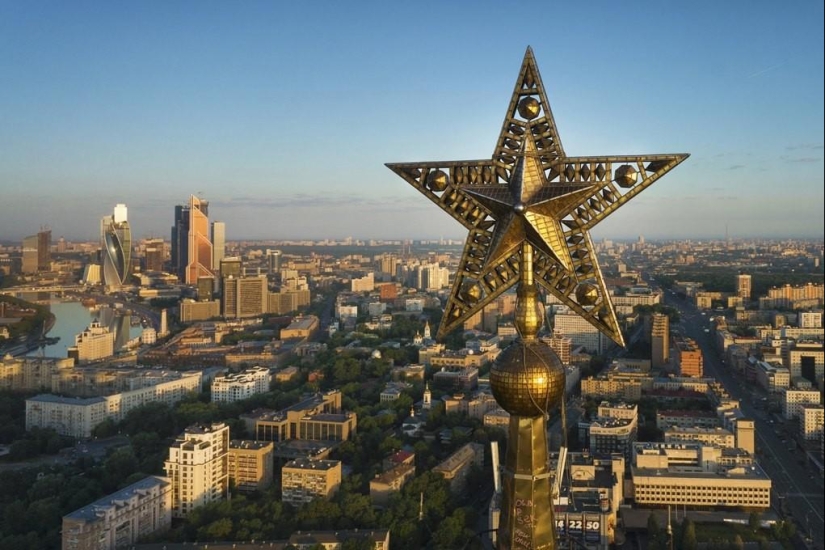 Estrellas de los rascacielos de Stalin que nunca has visto