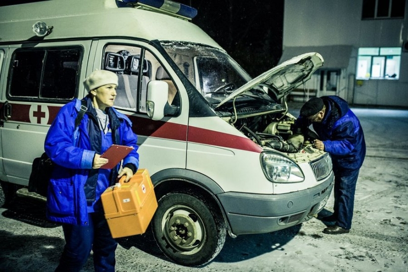 Everyday life of ambulance workers: to change as to war