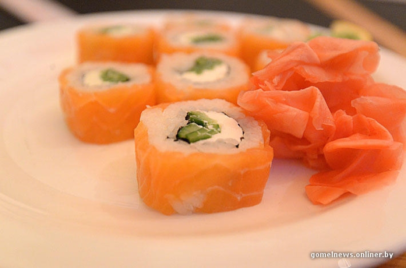 Experiment: a real Japanese tried real Gomel sushi
