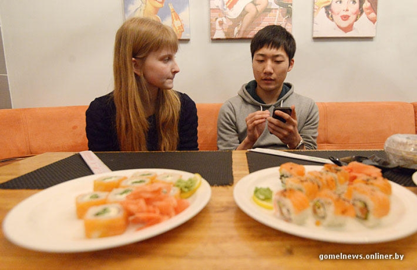 Experiment: a real Japanese tried real Gomel sushi