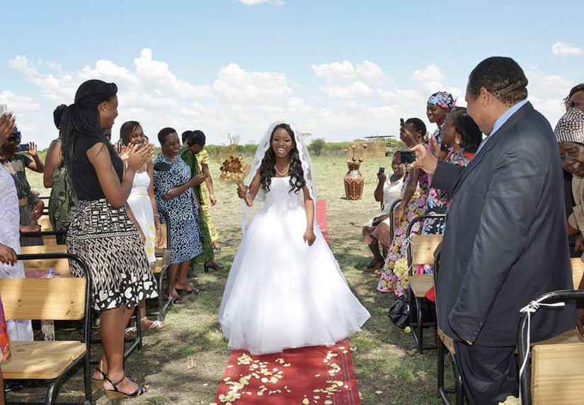 Extraordinary safari wedding in Zimbabwe