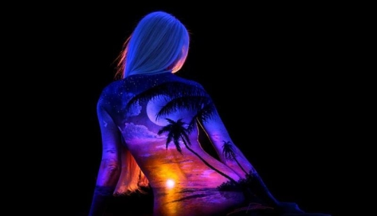 Fairy-tale landscapes on the bodies of girls