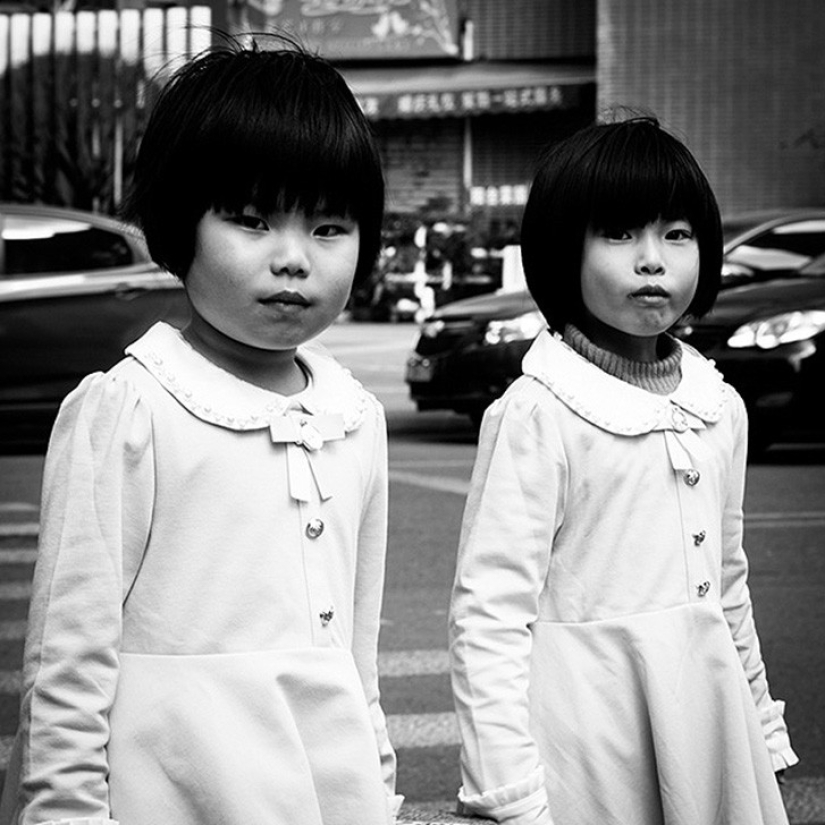 Fascinating portraits of twins