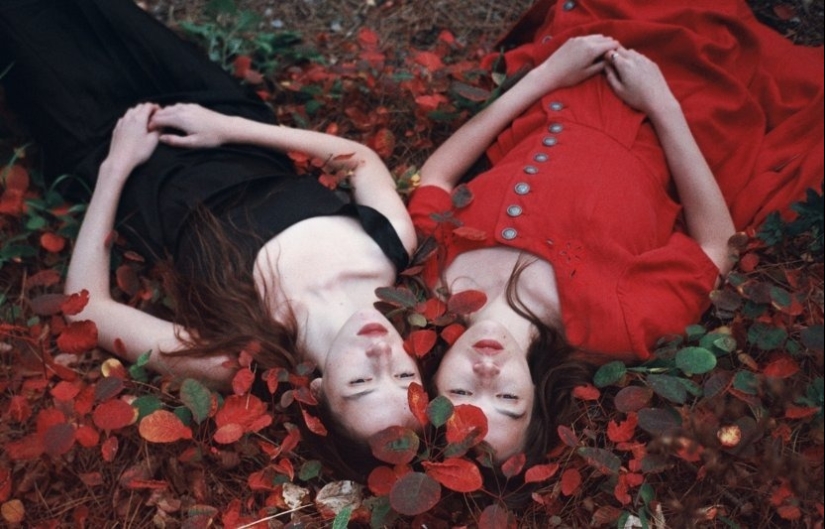 Female nature in its original form - sincere emotions in the works of Marat Safin