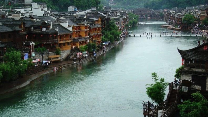 Fenghuang es una de las ciudades más bellas de China
