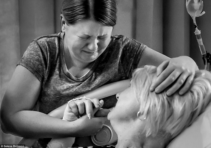 First breath: Australia announced the best photographers who filmed childbirth