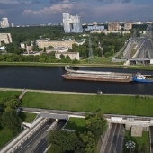 Floating across the bridge: the amazing aqueduct of the Moscow Canal