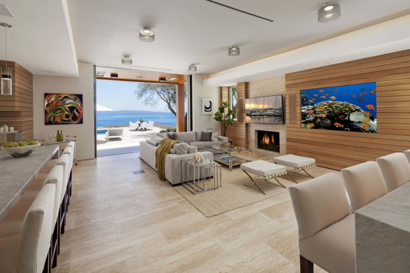 Former Apple exec sells amazing &#39;smart home&#39; for $35 million