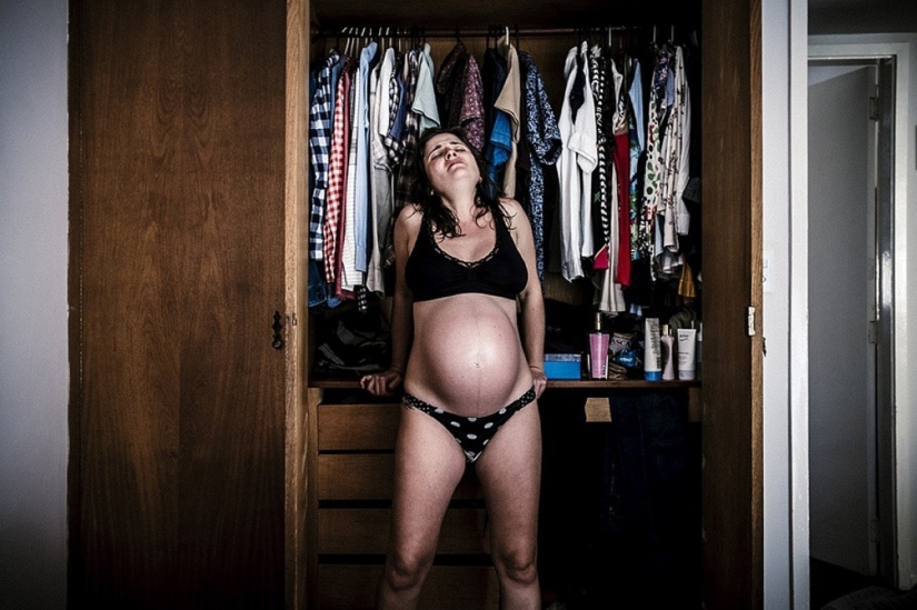 Fotógrafo brasileño mostró el parto en casa de su novia