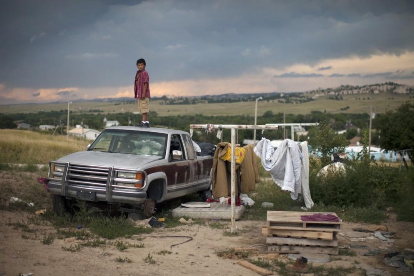 Fotos surrealistas de la vida de los indios Oglala Lakota modernos