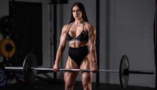 From models to bodybuilders: Deborah Baker&#39;s &quot;iron&quot; career