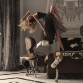 Frozen movement in the photographs of Ravshania Azule