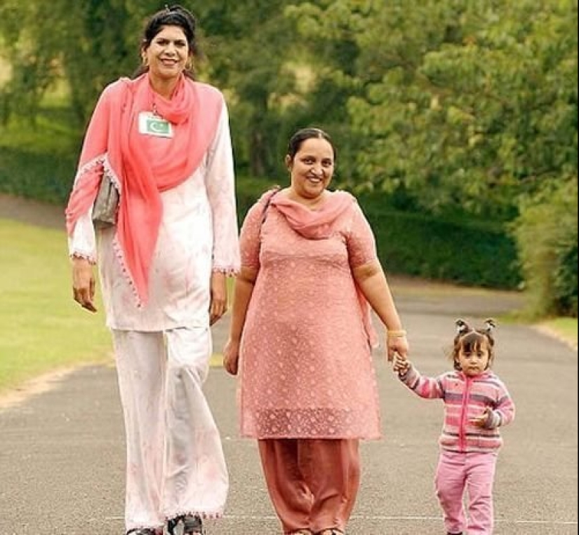 "Giants in skirts": 20 tallest women on the planet
