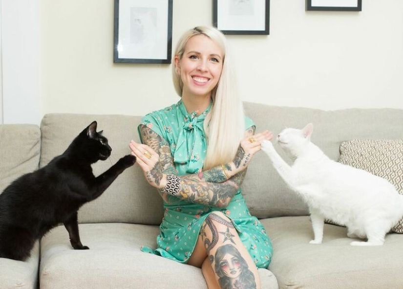 "Girls and cats": a photographer from new York against the stereotypes about crazy cat ladies