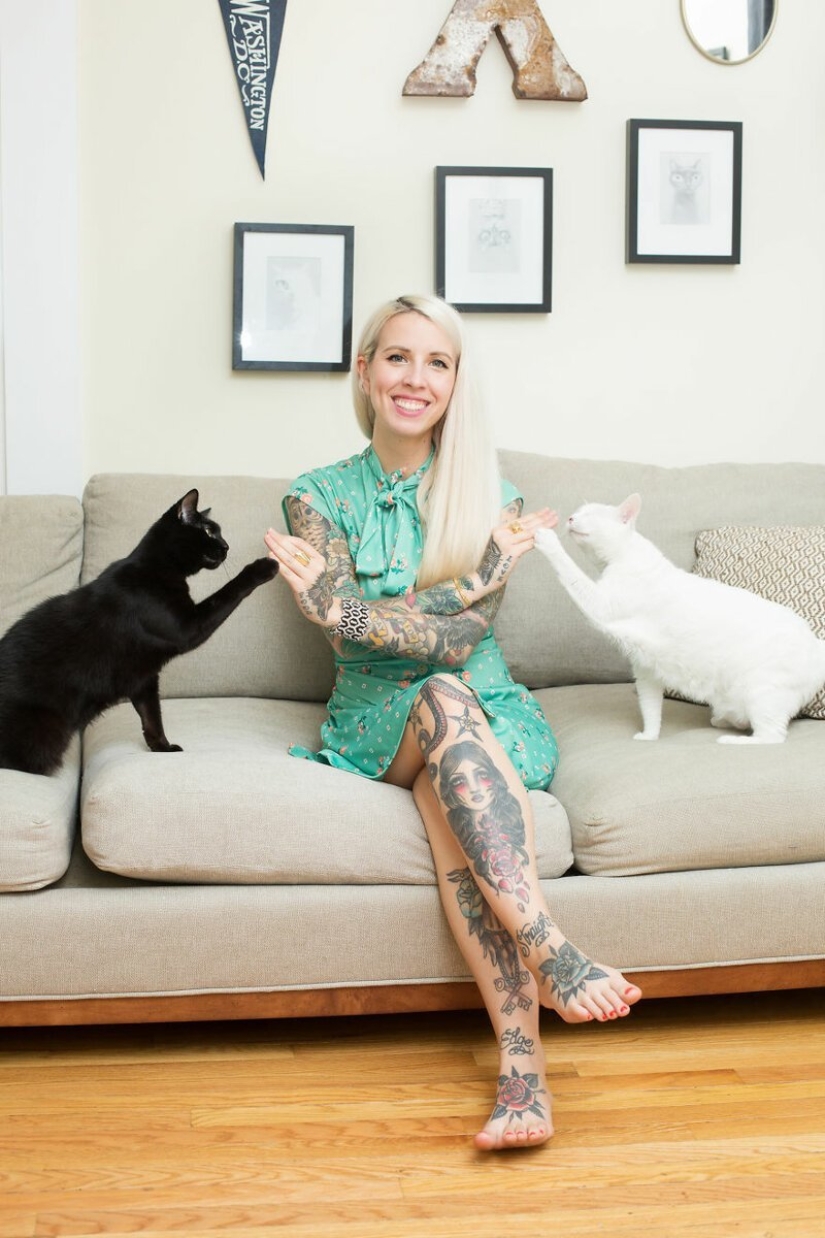 "Girls and cats": a photographer from new York against the stereotypes about crazy cat ladies