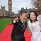 Gran día para gente pequeña: la pareja más baja del mundo finalmente se casó