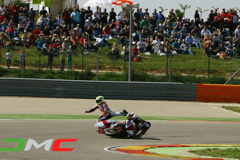 Gravel flights at the World Supersport race in Aragon