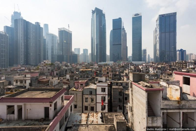 Guangzhou: Roofs and Slums
