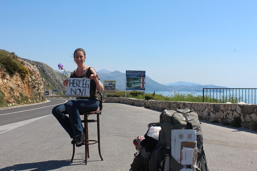 Haciendo autostop por el planeta: una mujer sola condujo 70 mil kilómetros casi gratis