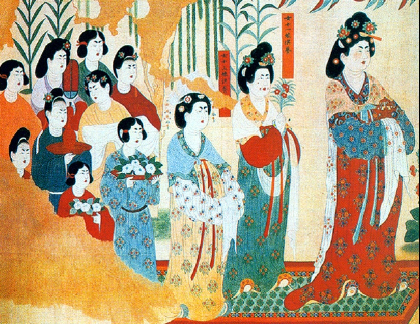 Harenes del Imperio Medio: jerarquía, sexo grabado y otras " ceremonias chinas"