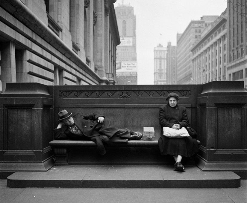 Harold Feinstein: Streets of New York
