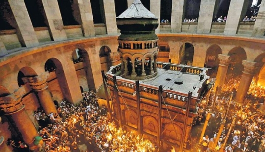 Holy Jerusalem fire: miracle or hoax?