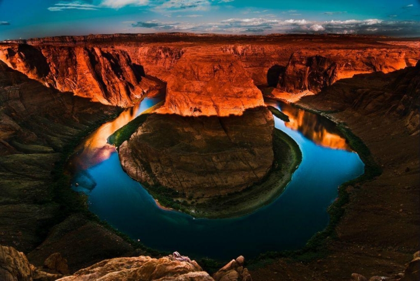Horseshoe Bend - a bend in the river in Colorado